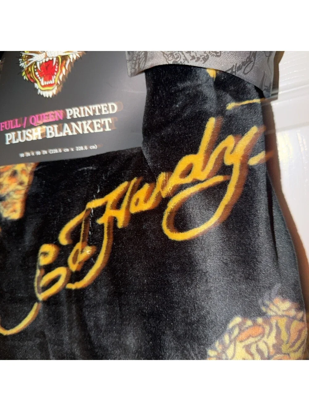 Ed Hardy FULL/QUEEN Tiger Printed Black Throw Blanket Brand New 90x90 in